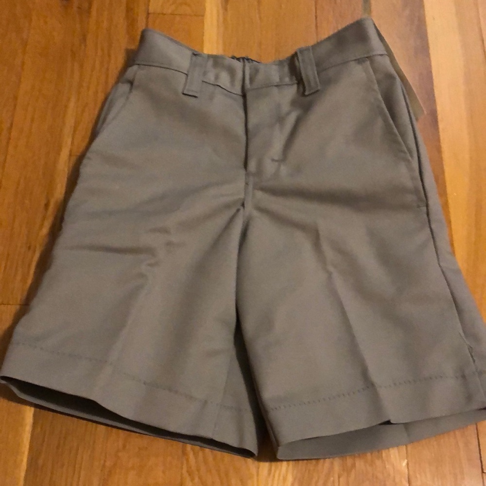 Dickies schoolwear grey polyester and cotton shorts size kids 5Rg/20W